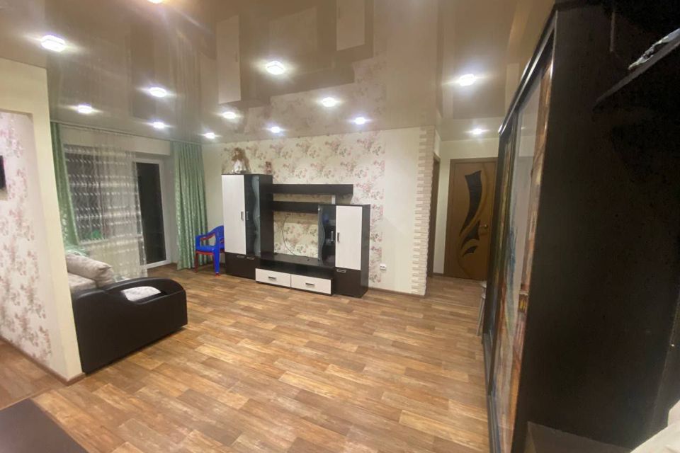Продаётся 3-комнатная квартира, 56.4 м²