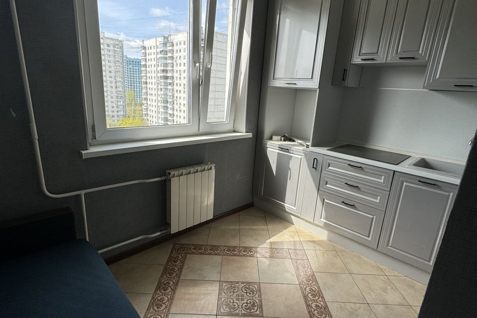 Продаётся 1-комнатная квартира, 37.8 м²