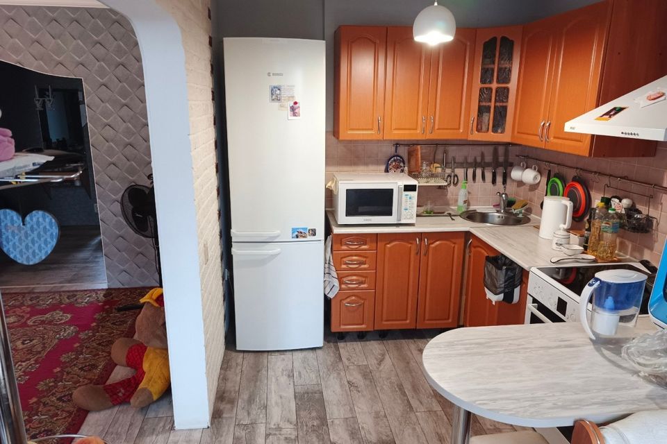 Продаётся 4-комнатная квартира, 77.1 м²