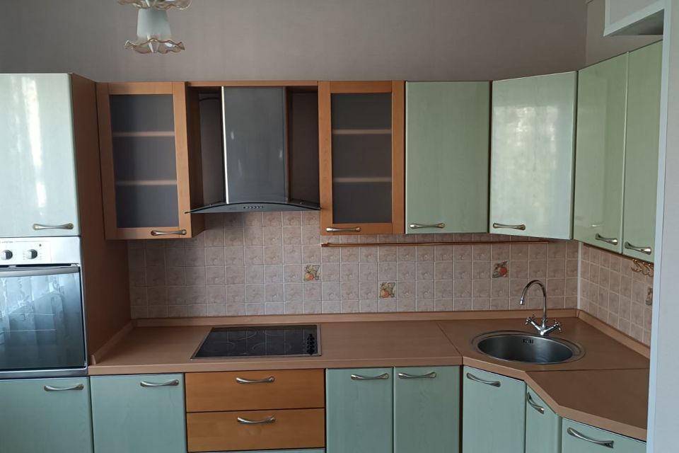 Сдаётся 2-комнатная квартира, 57 м²