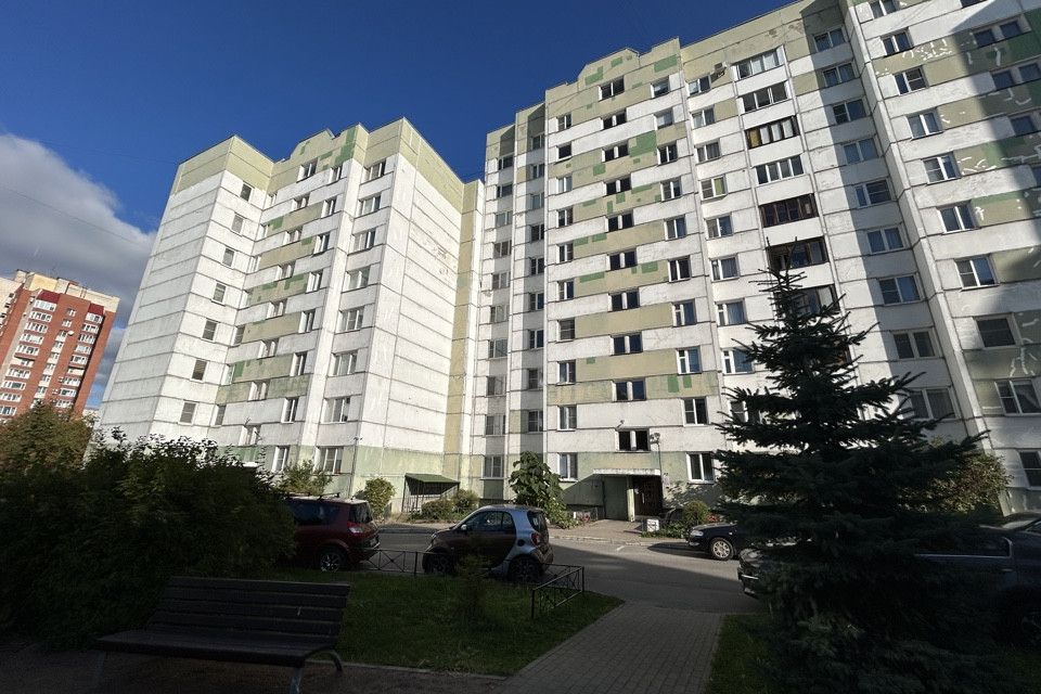 Продаётся 4-комнатная квартира, 102.9 м²
