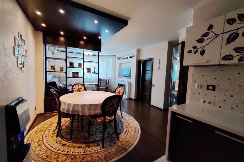 Продаётся 3-комнатная квартира, 78 м²