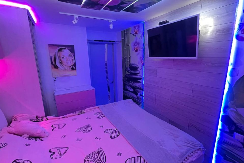 Продаётся 2-комнатная квартира, 56.9 м²