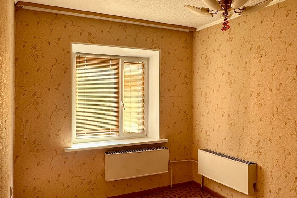 Продаётся 4-комнатная квартира, 86 м²