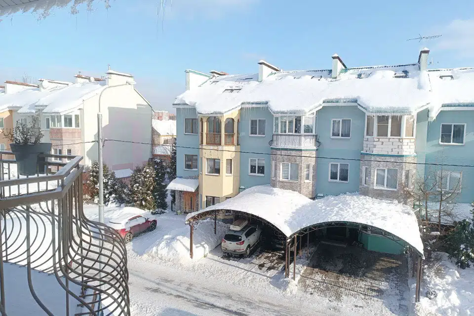 Продаётся 5-комнатная квартира, 180.3 м²