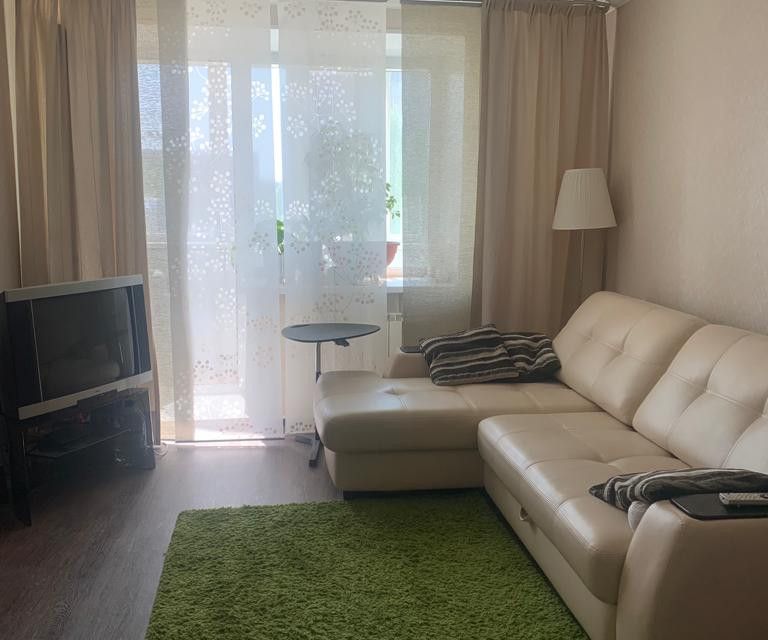 Продаётся 3-комнатная квартира, 57 м²
