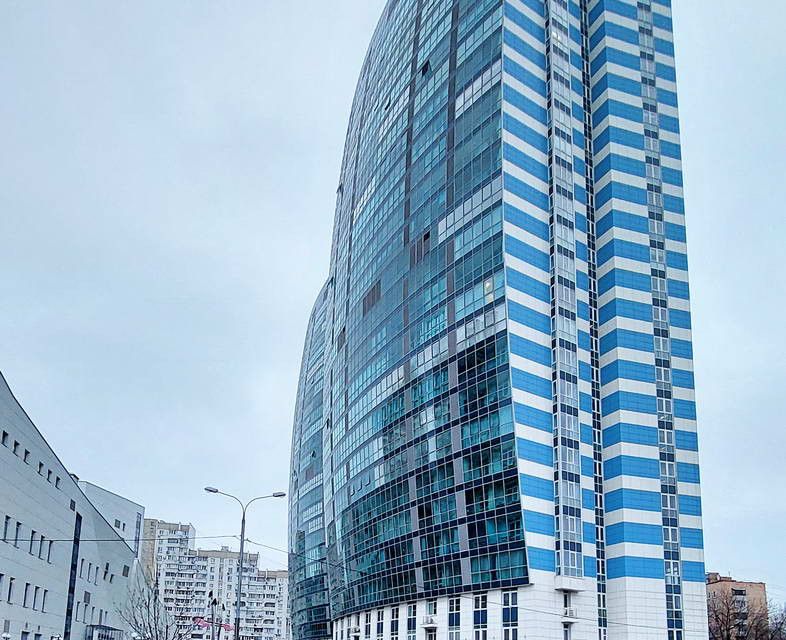 Продаётся 3-комнатная квартира, 97.7 м²