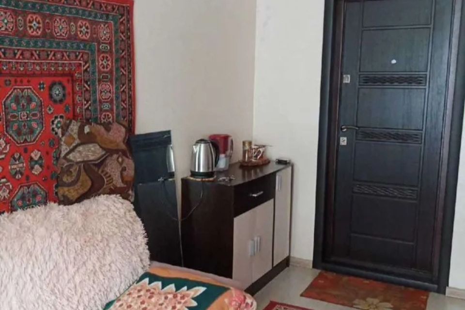 Продаётся комната в 4-комн. квартире, 13.5 м²