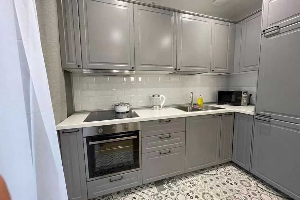 Сдаётся 2-комнатная квартира, 65 м²