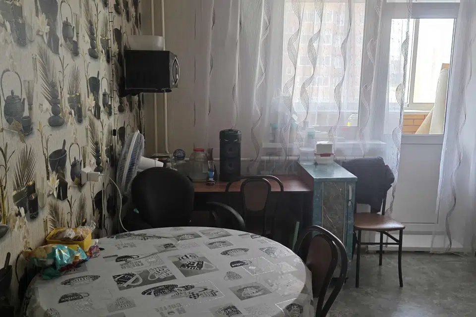 Продаётся 1-комнатная квартира, 41.8 м²