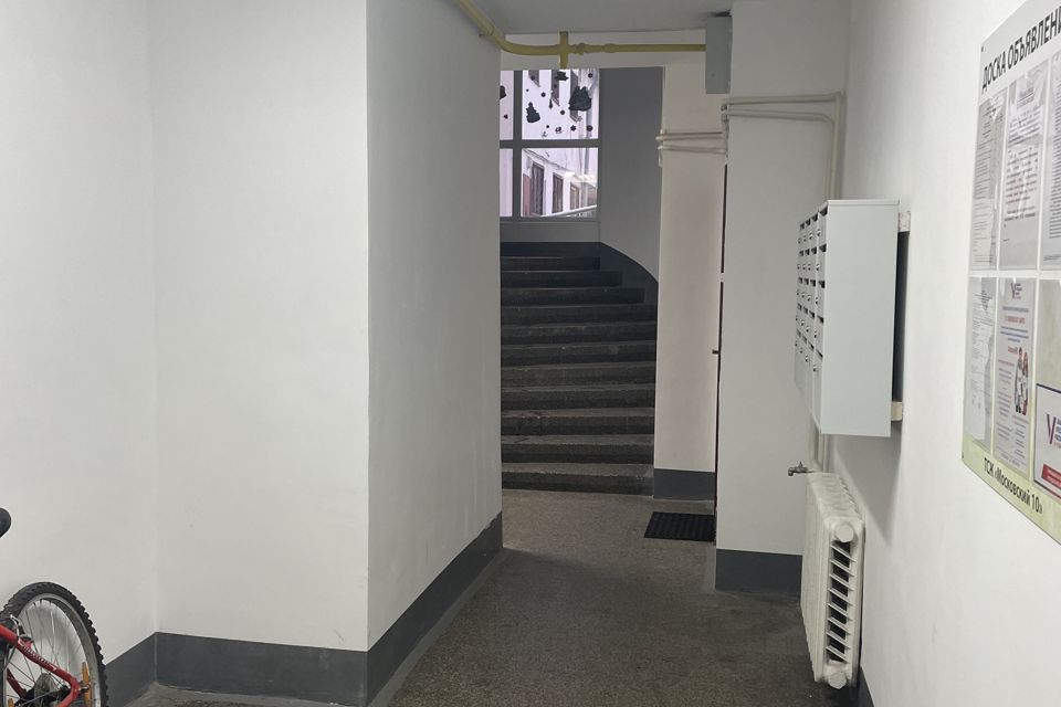 Продаётся 3-комнатная квартира, 65.4 м²
