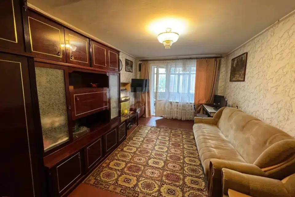 Продаётся 4-комнатная квартира, 93 м²