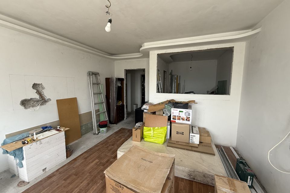 Продаётся 1-комнатная квартира, 41.9 м²