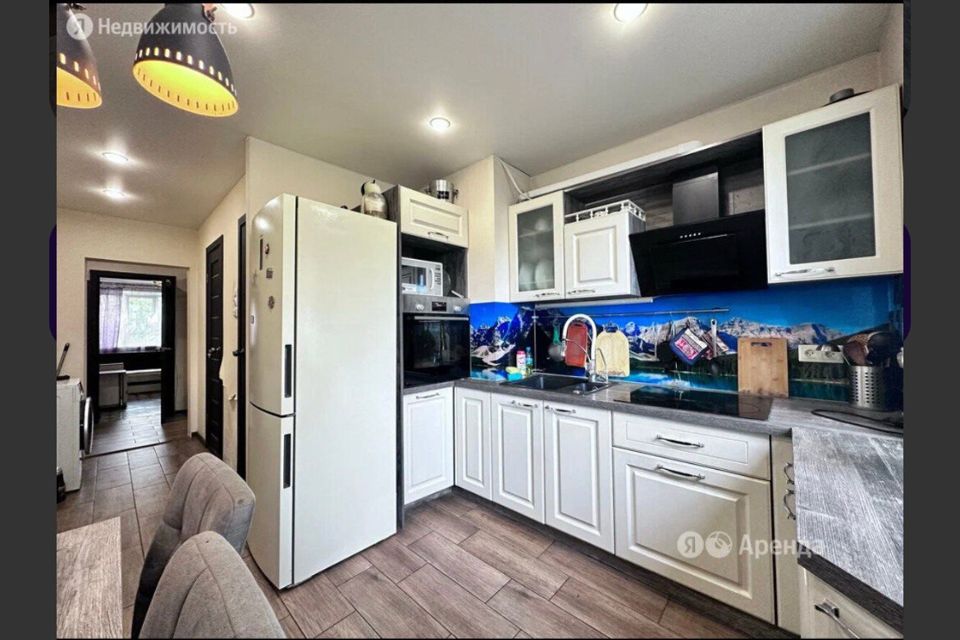 Продаётся 4-комнатная квартира, 76.7 м²