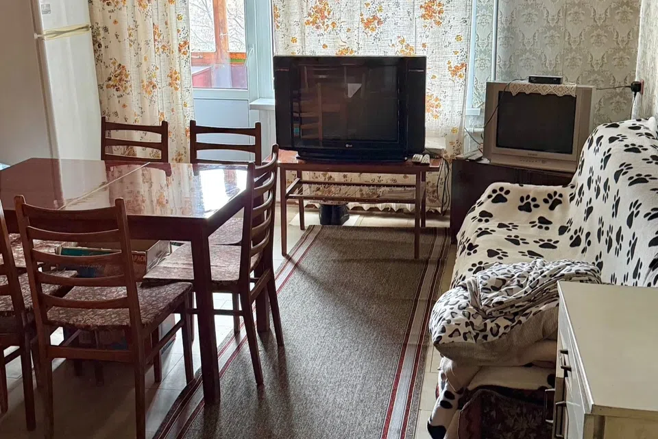 Продаётся 3-комнатная квартира, 64.5 м²