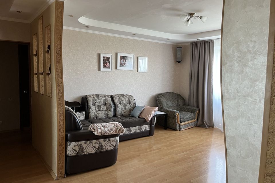 Продаётся 4-комнатная квартира, 92.8 м²