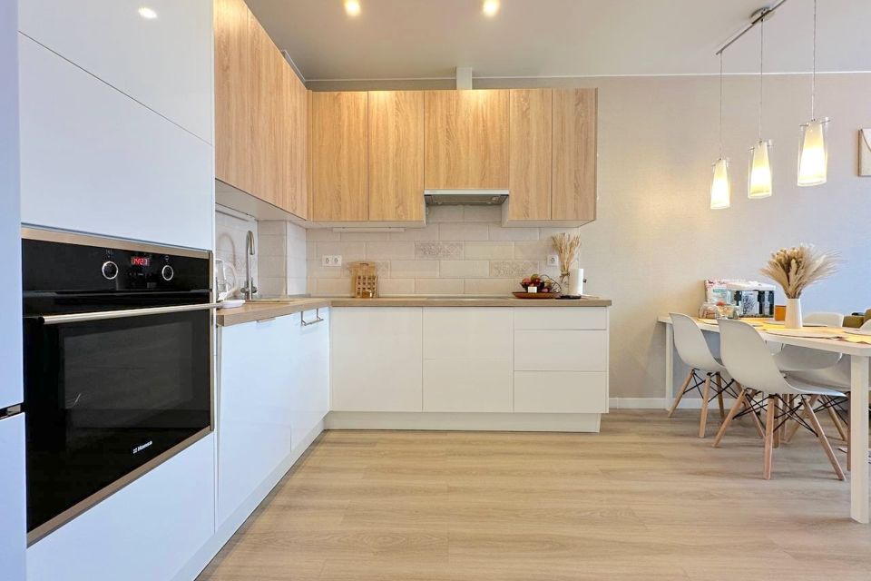 Продаётся 2-комнатная квартира, 58.3 м²