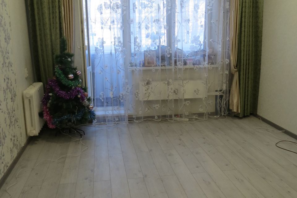 Продаётся 1-комнатная квартира, 38 м²