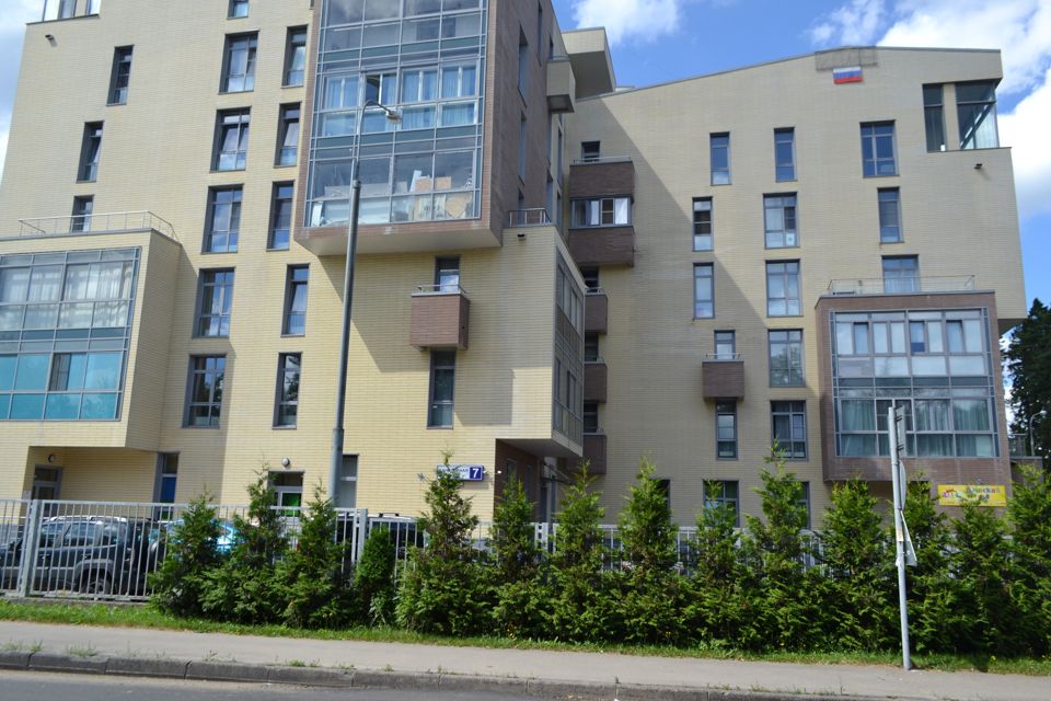 Продаётся 1-комнатная квартира, 42.7 м²