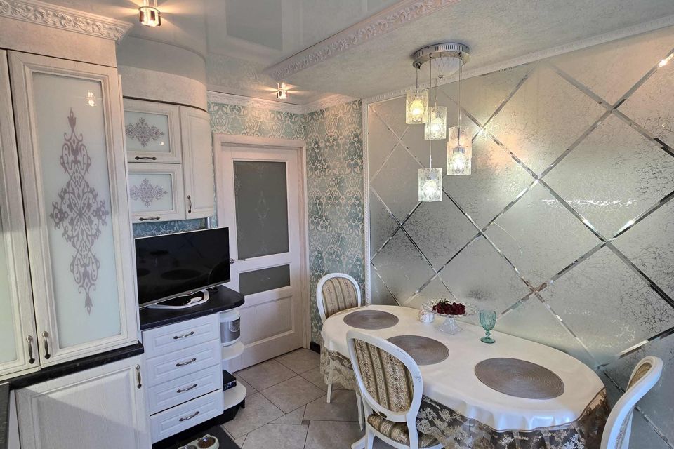 Продаётся 2-комнатная квартира, 66.4 м²