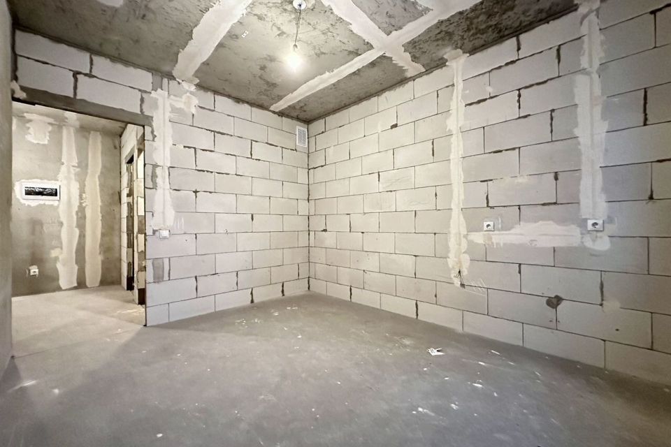 Продаётся 2-комнатная квартира, 56.8 м²
