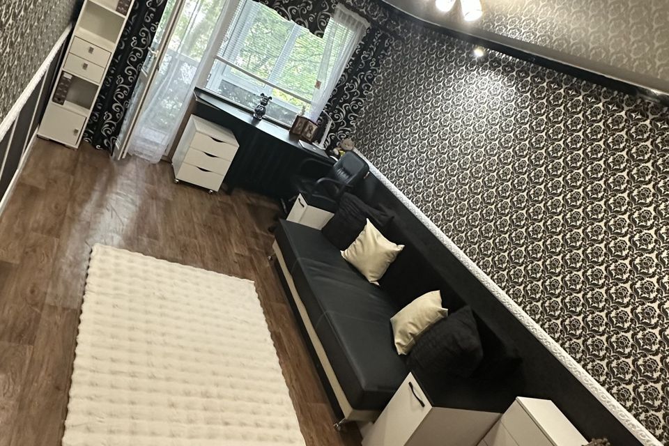 Продаётся 1-комнатная квартира, 32 м²
