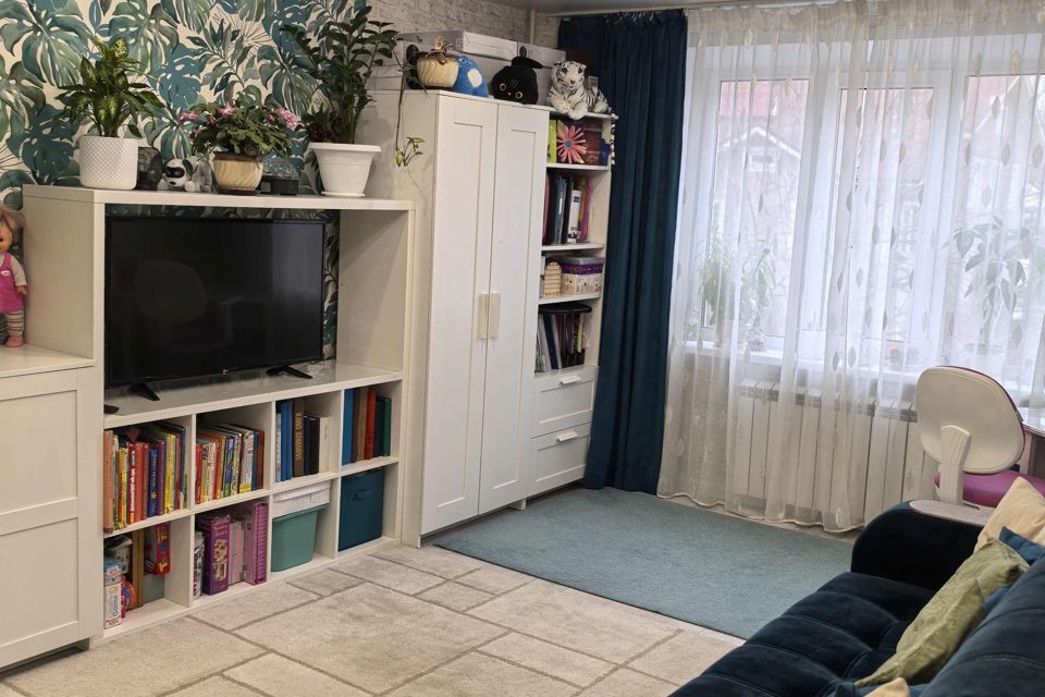 Продаётся 2-комнатная квартира, 55 м²