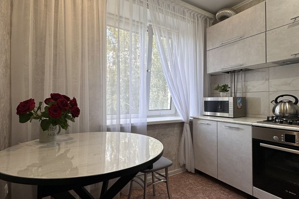 Продаётся 3-комнатная квартира, 64 м²