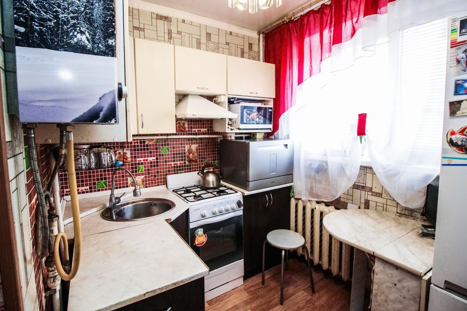 Продаётся 2-комнатная квартира, 43.8 м²