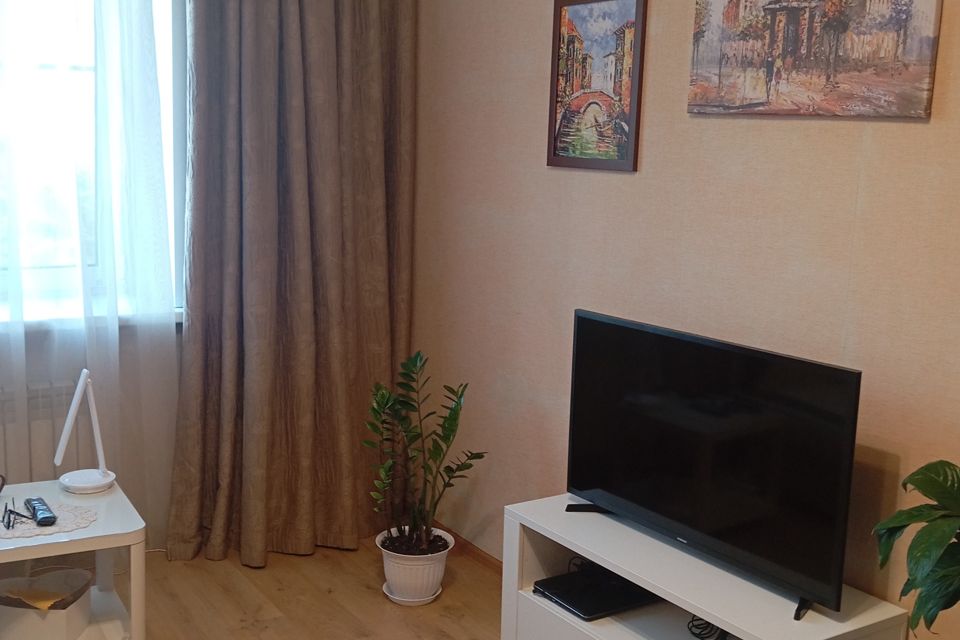 Продаётся комната в 3-комн. квартире, 14.8 м²