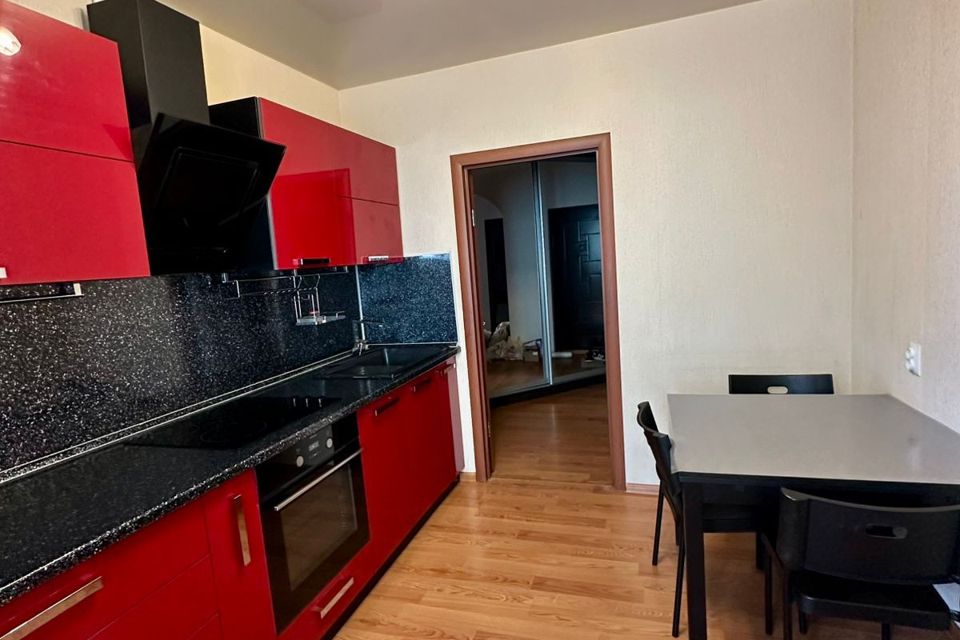 Сдаётся 2-комнатная квартира, 68 м²