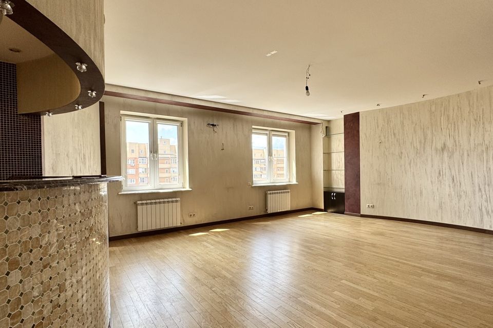 Продаётся 3-комнатная квартира, 93.3 м²