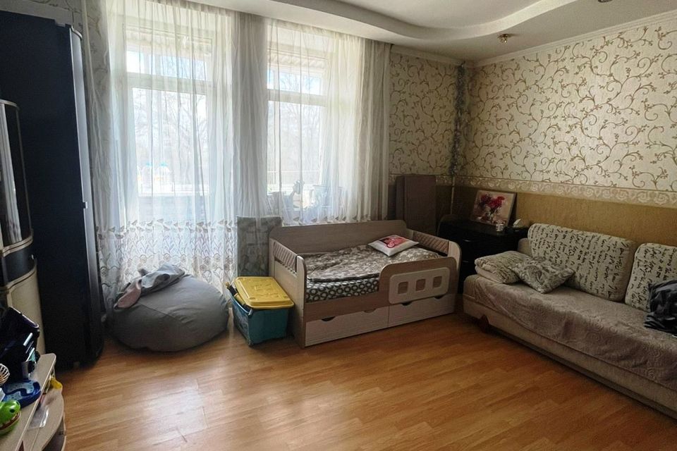 Продаётся 3-комнатная квартира, 65 м²