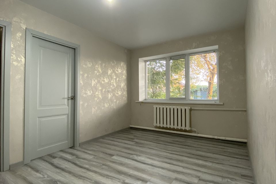 Продаётся 3-комнатная квартира, 43 м²