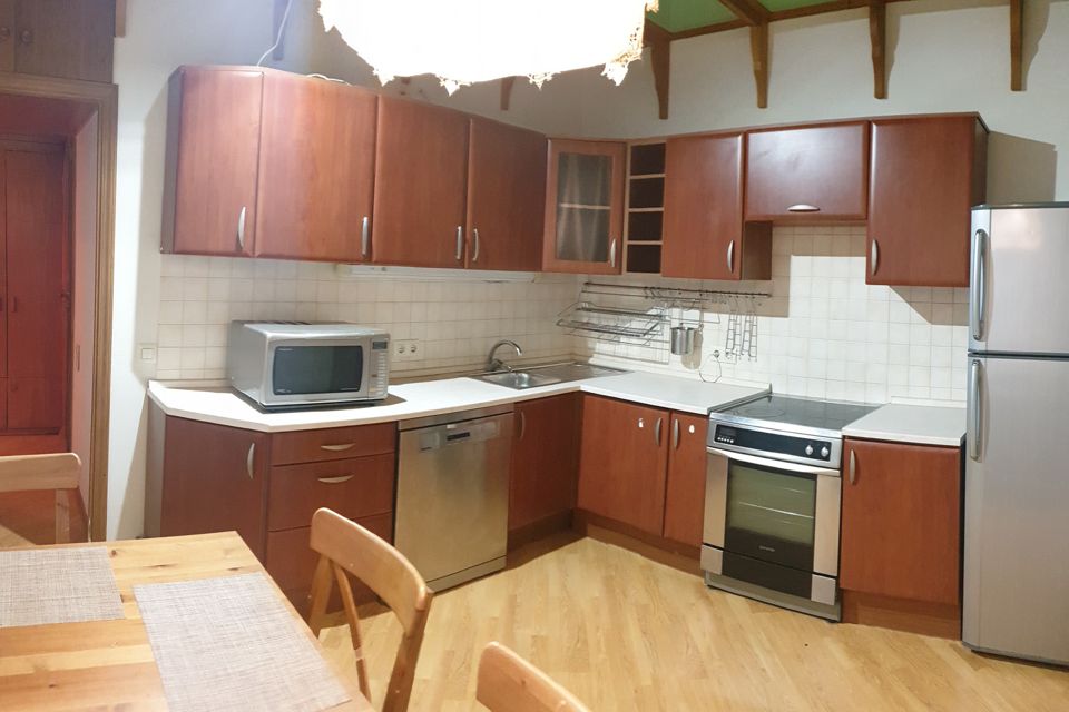 Продаётся 4-комнатная квартира, 96.9 м²