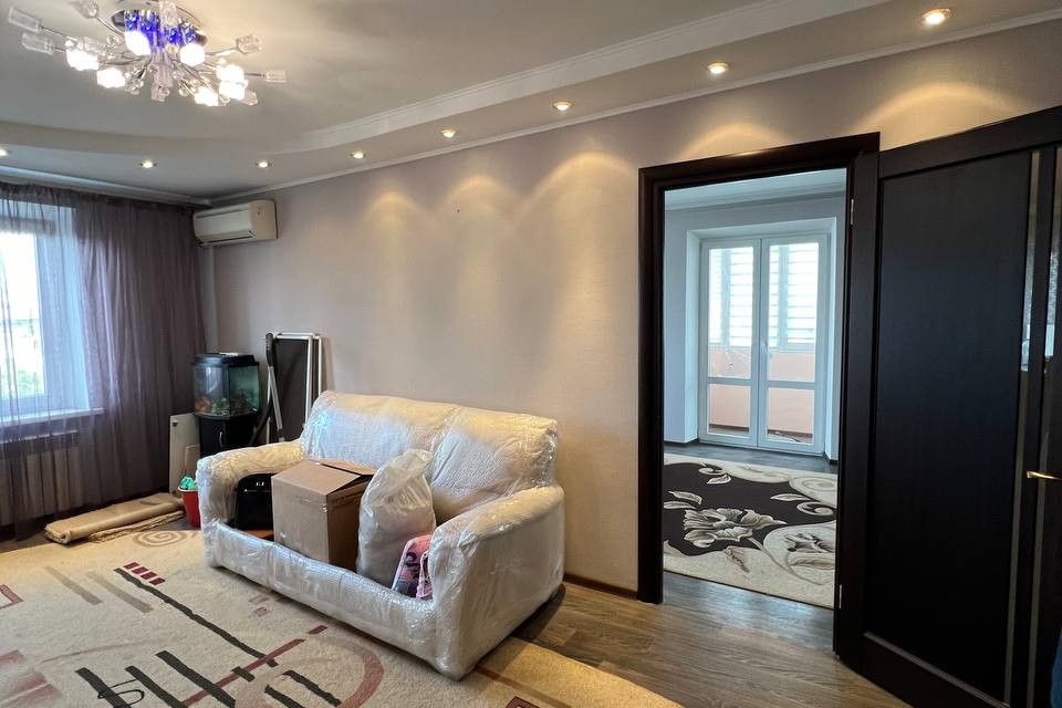Продаётся 4-комнатная квартира, 76.6 м²