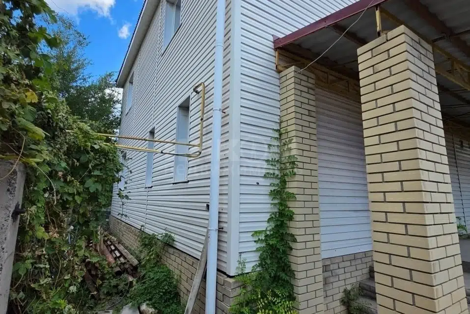 Продаётся 2-этажный дом, 160 м²