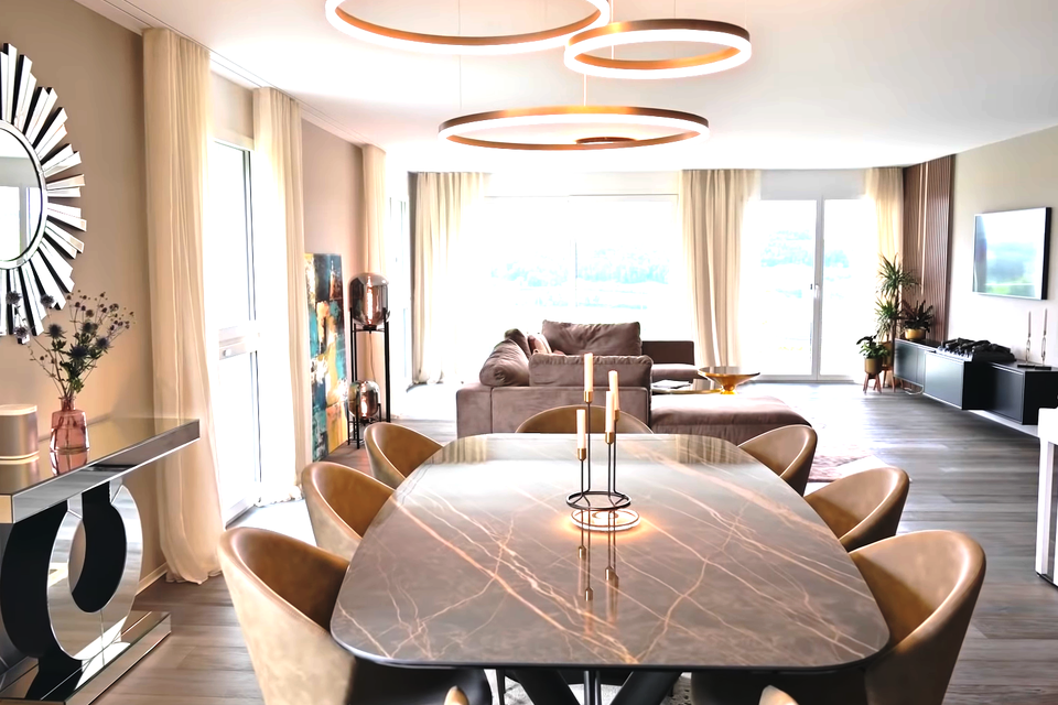 Сдаётся 4-комнатная квартира, 140 м²