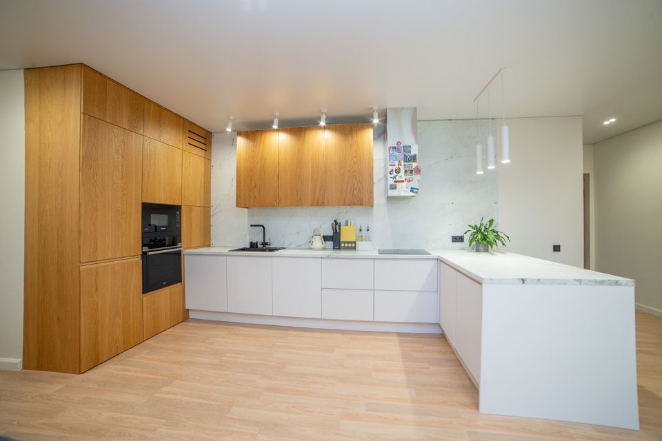 Продаётся 3-комнатная квартира, 104 м²