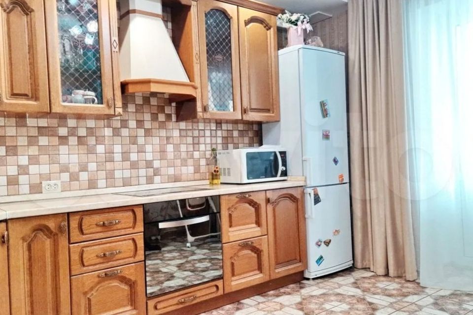 Продаётся 2-комнатная квартира, 74.6 м²
