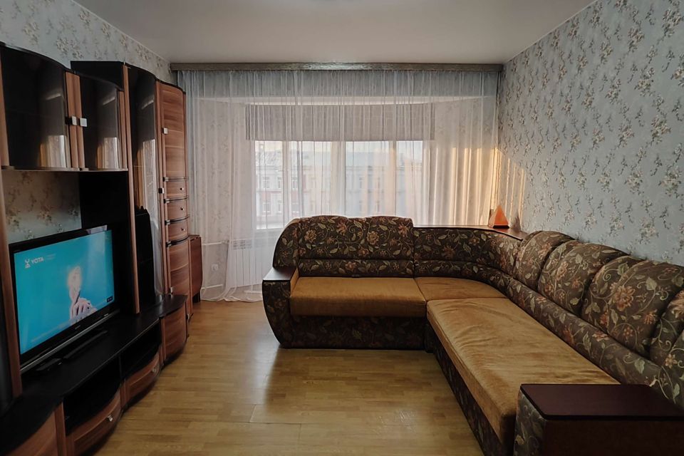 Продаётся 4-комнатная квартира, 77 м²