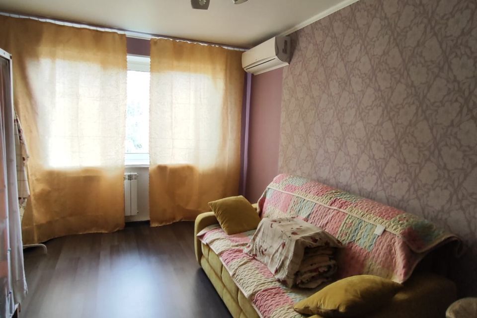 Продаётся 3-комнатная квартира, 60.8 м²