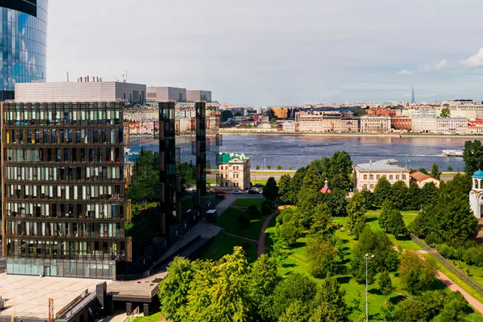 Продаётся 3-комнатная квартира, 133 м²
