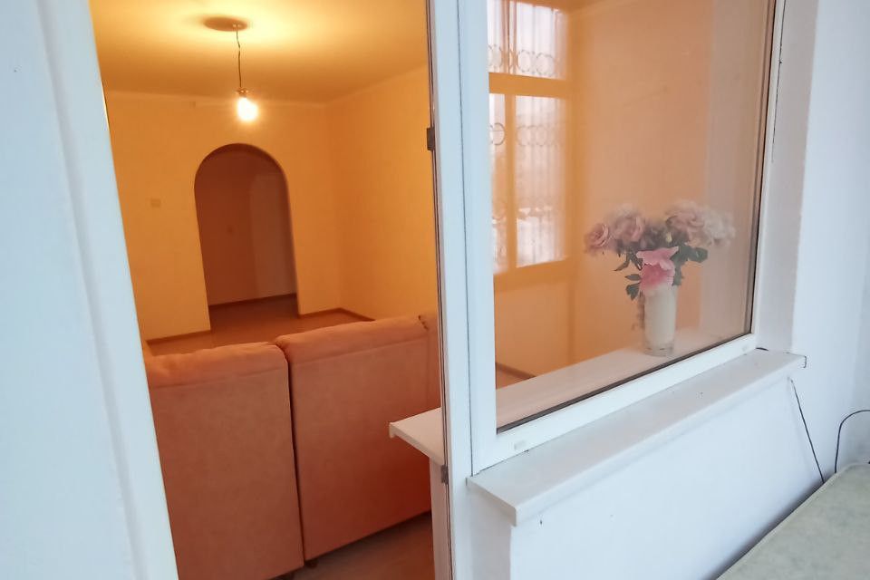 Продаётся 3-комнатная квартира, 63.3 м²