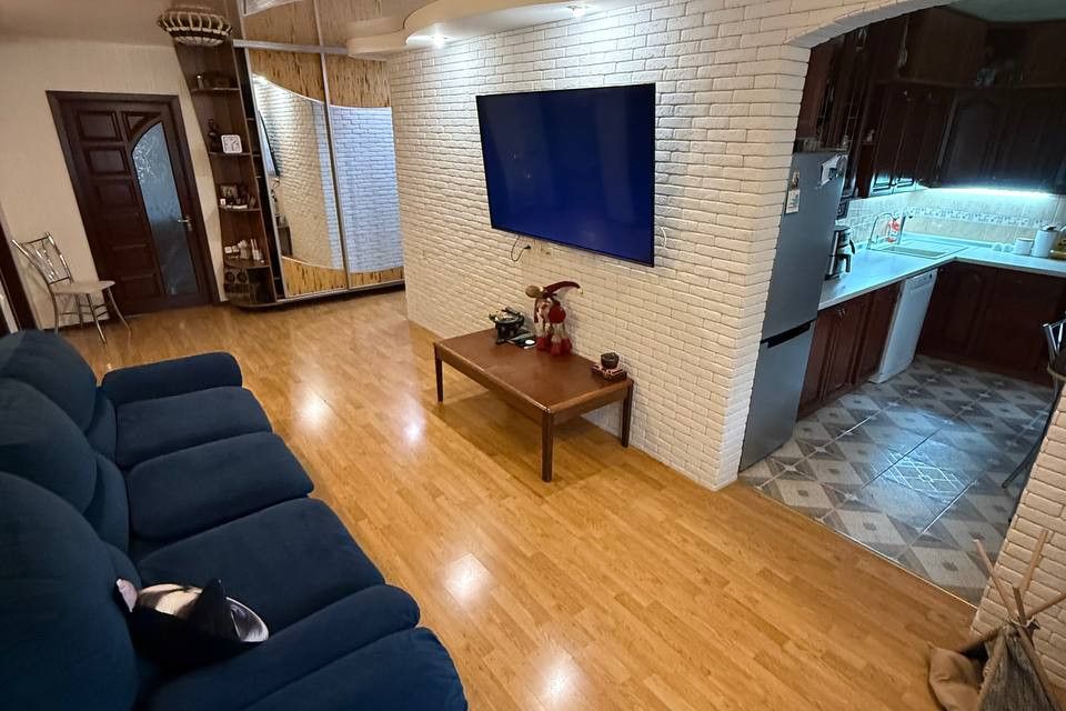 Продаётся 4-комнатная квартира, 84 м²