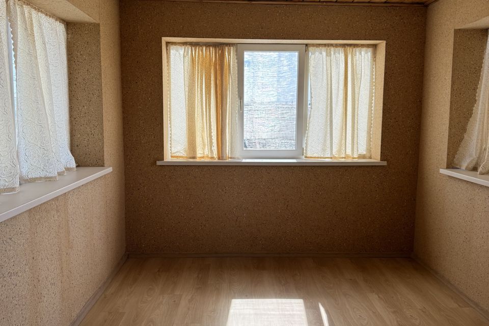 Продаётся 3-этажный дом, 271 м²