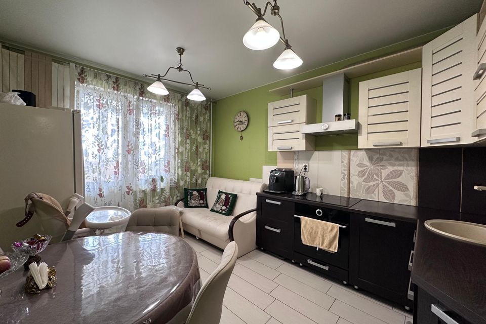 Продаётся 2-комнатная квартира, 66.8 м²