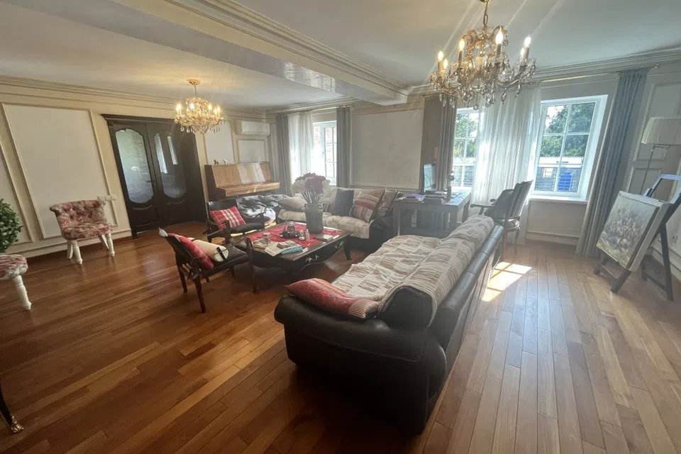 Продаётся 4-этажный дом, 537.9 м²