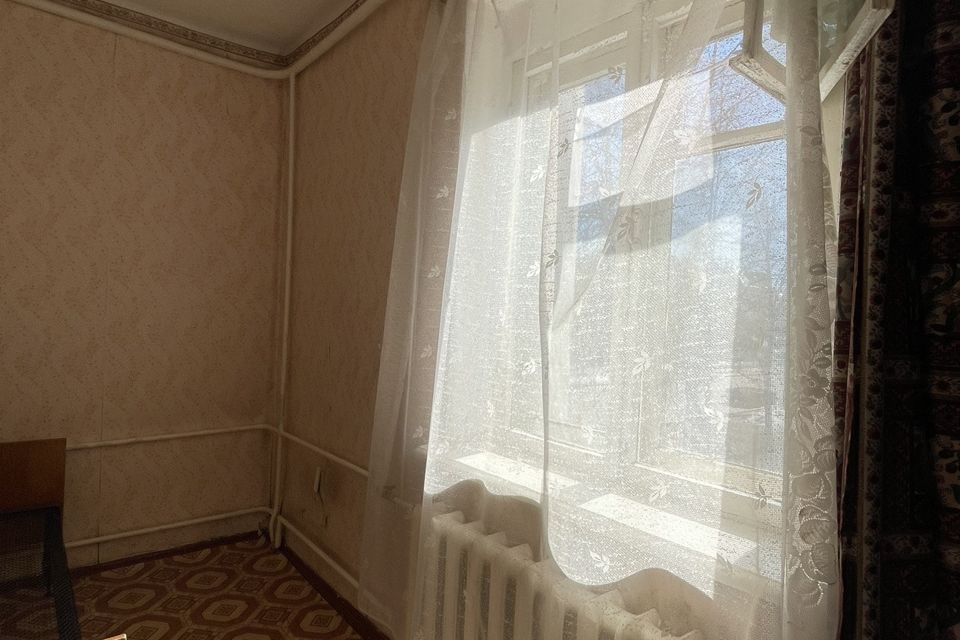 Продаётся комната в 4-комн. квартире, 9.7 м²