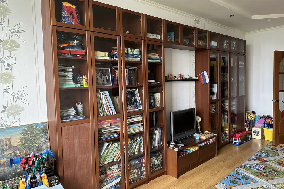 Продаётся 3-комнатная квартира, 107.5 м²